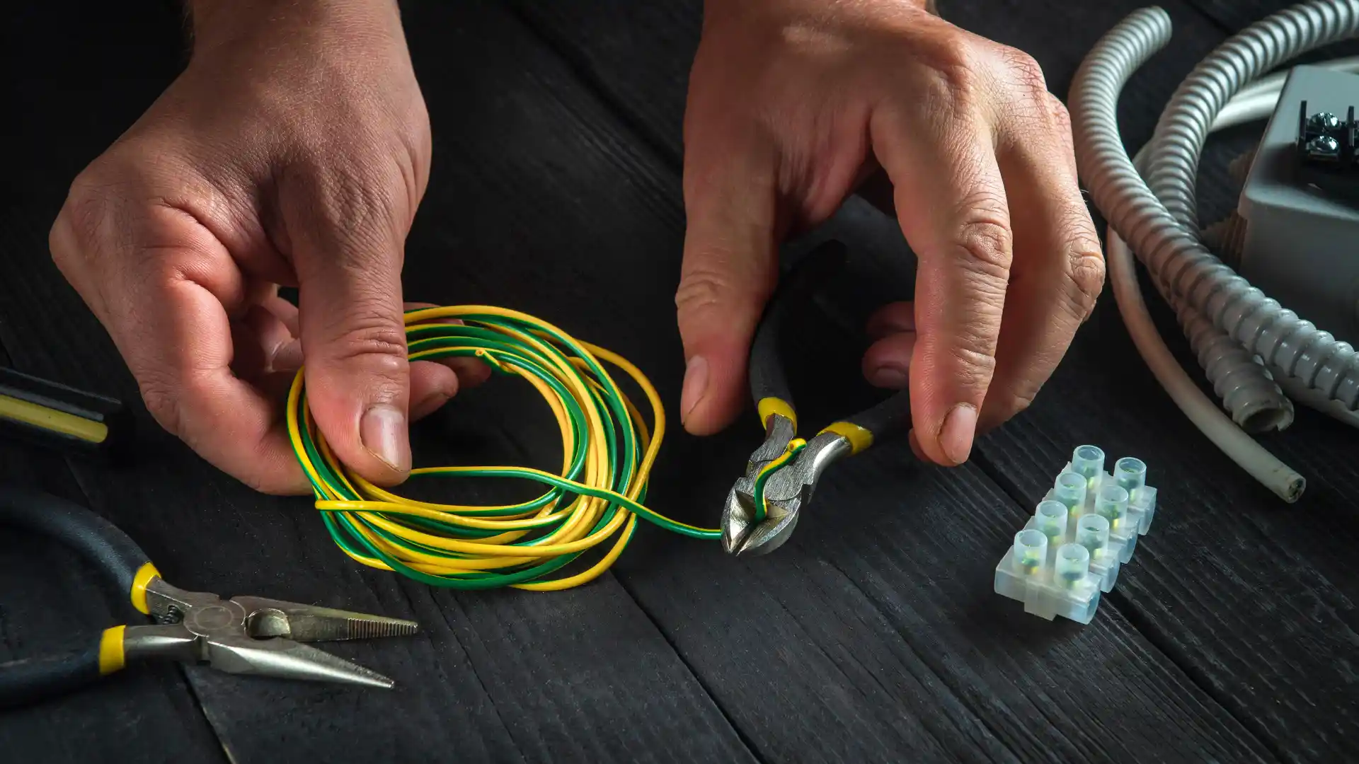 rematec maintenance consultations bruxelles belgique pannes interrupteurs prises luminaires 7